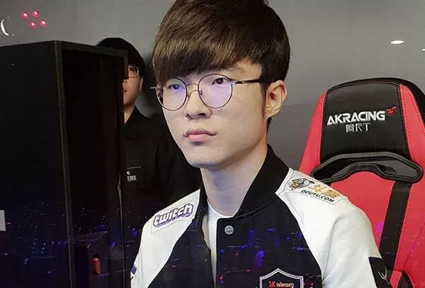 府工作报告 府工作报告