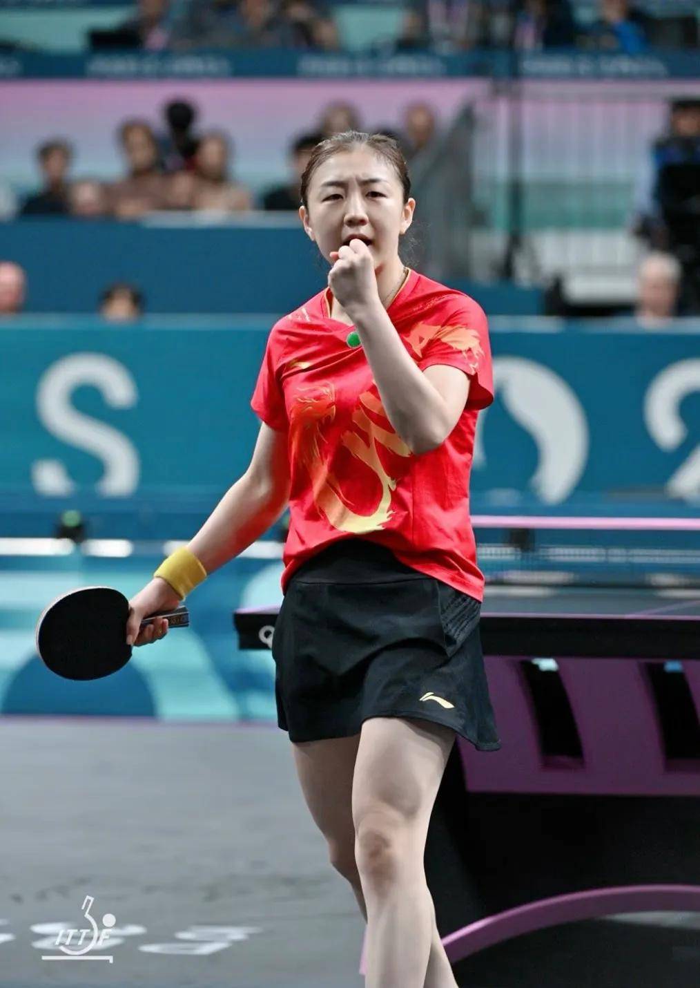 的冰屑中 的冰屑中