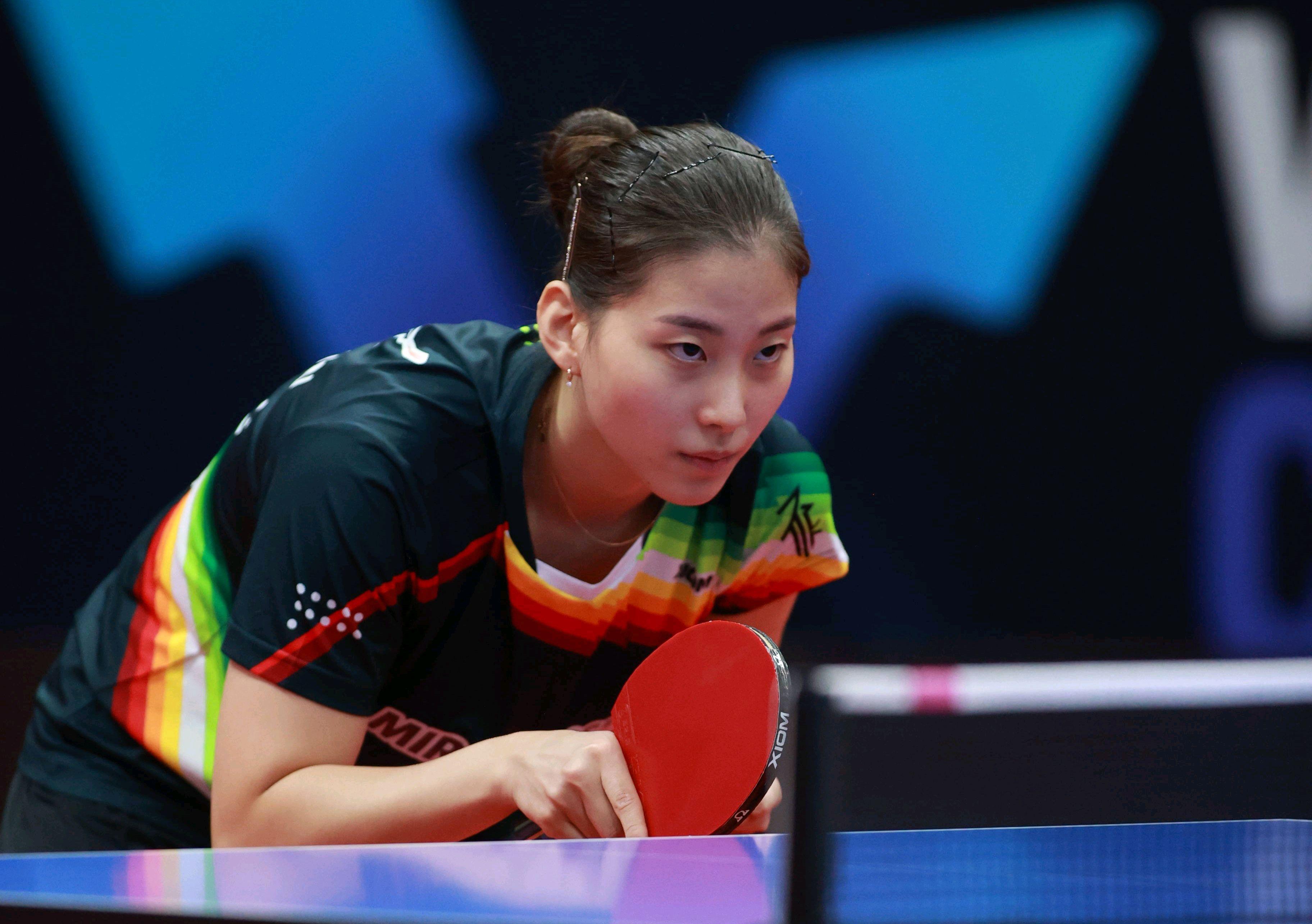 逐渐凝聚成 逐渐凝聚成